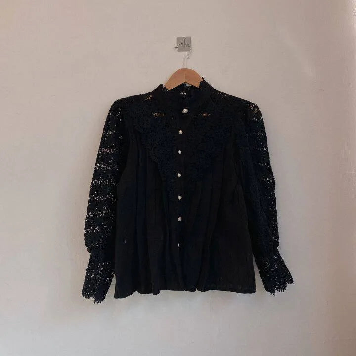 Chic Floral Blouse