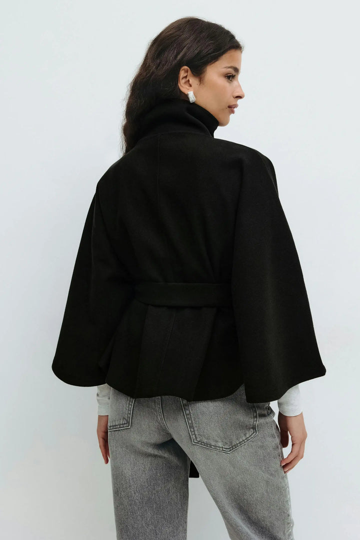 Elegance Cape